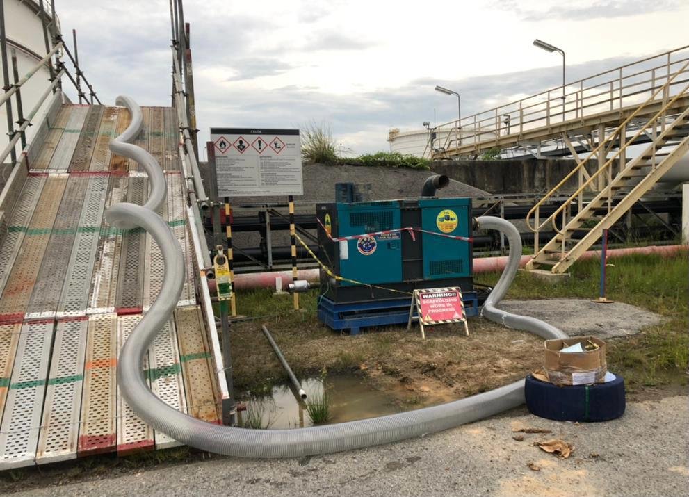 Supply Diesel Water Pump - Water Suction - The Flooded Oil Tank to MRCSB, Melaka